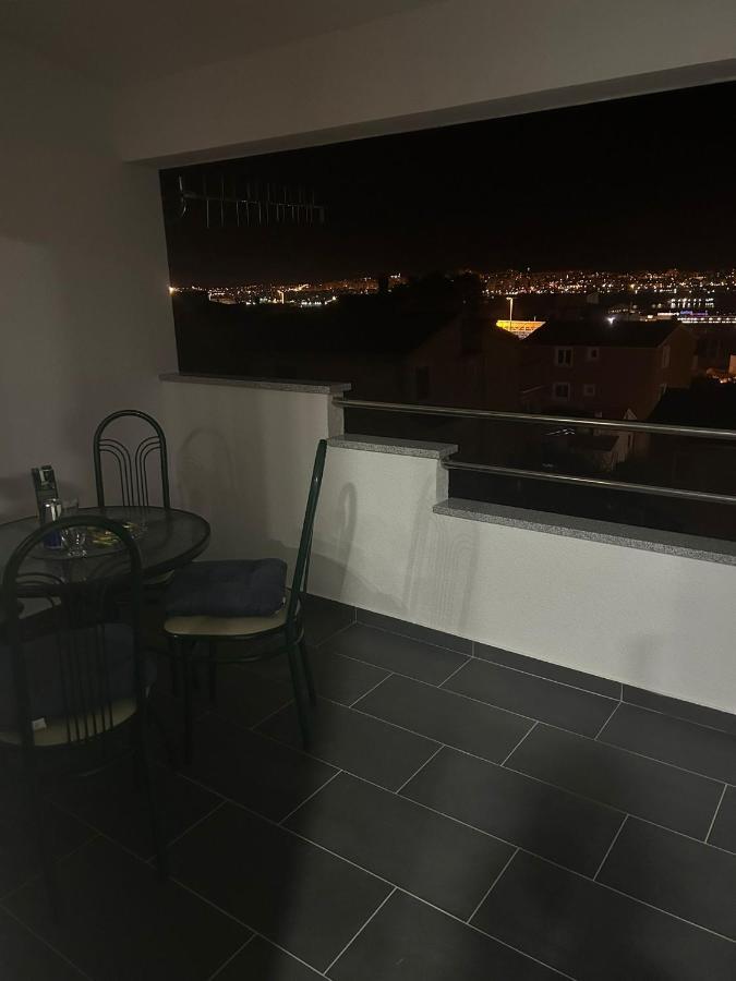 Apartment Marko With A Beautiful View Of The Sea Kaštel Sućurac Εξωτερικό φωτογραφία